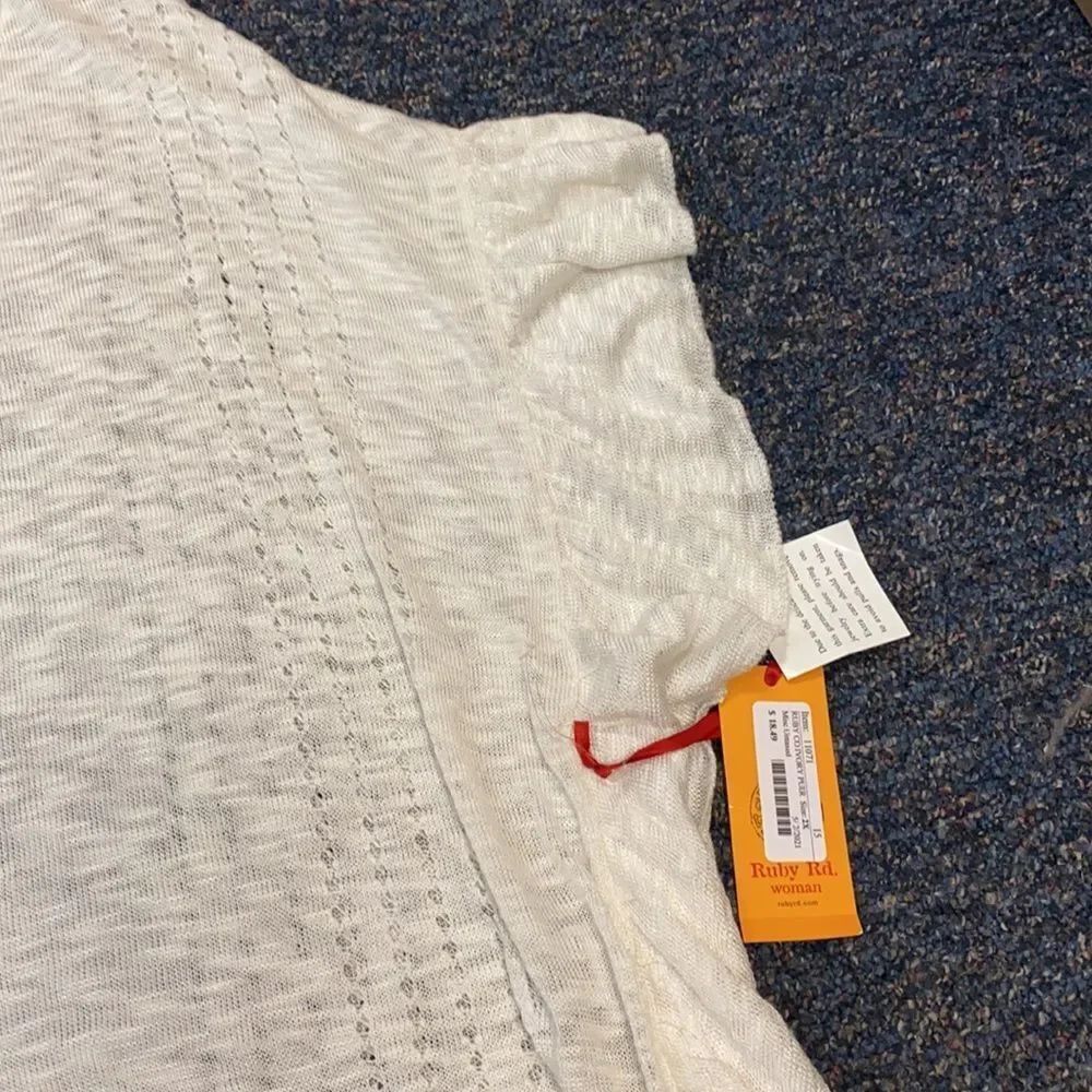 Ruby Rd. White Top sz. 2X NWT - Picture 3 of 5